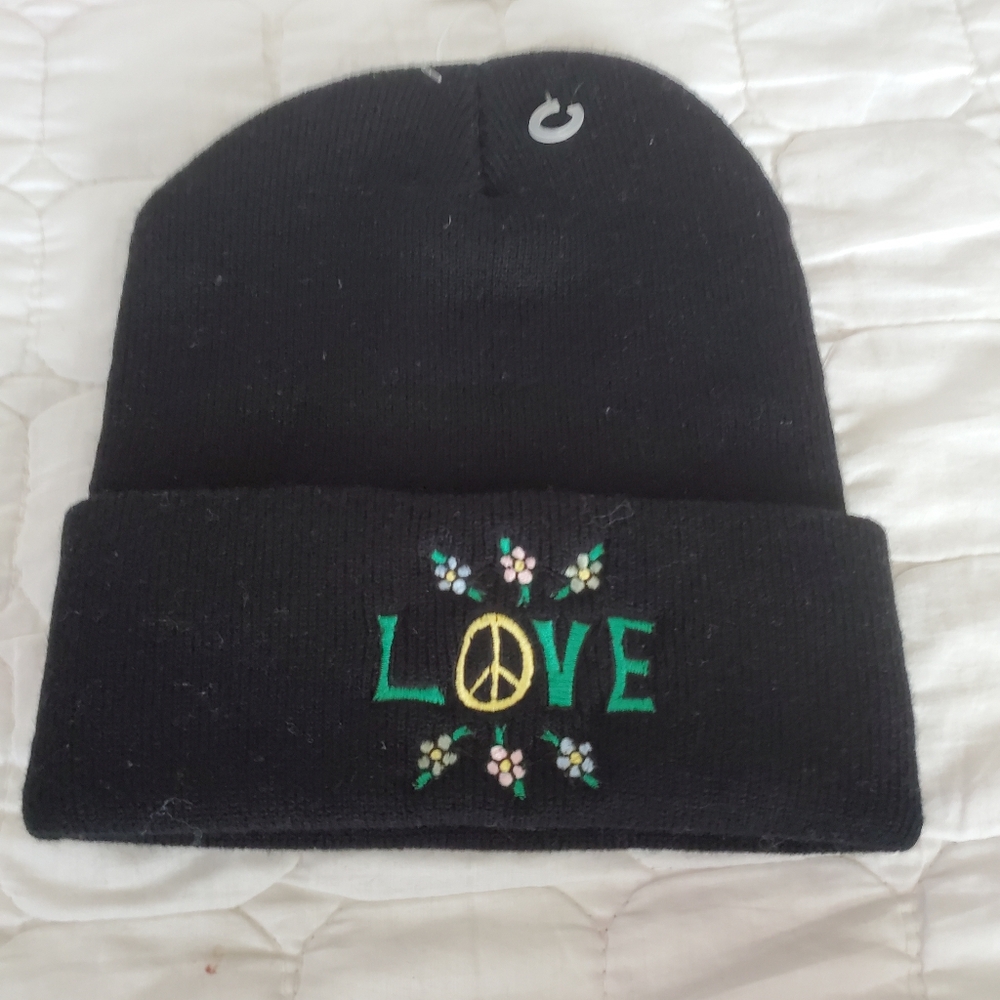 Hat - Picture 2 of 9